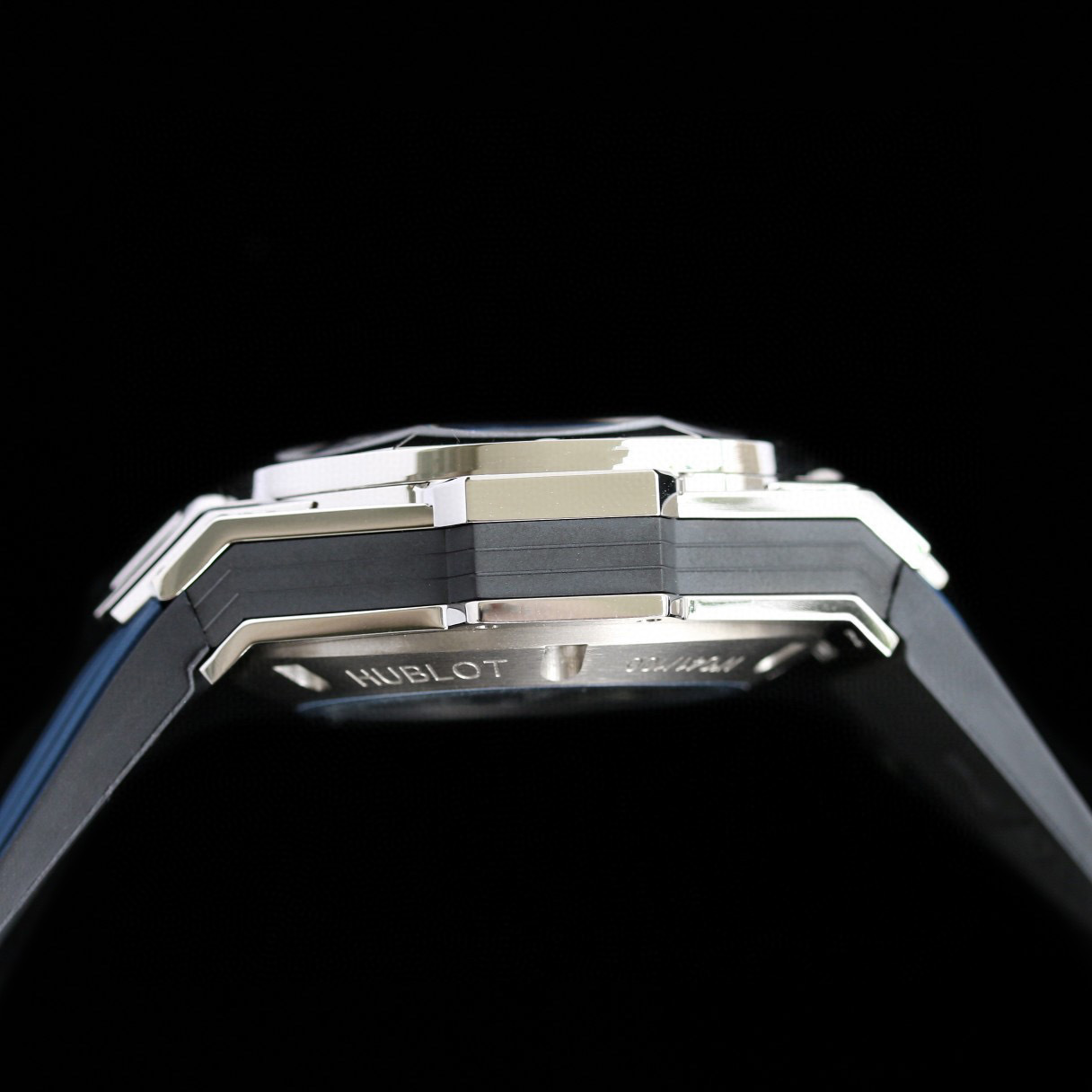 Hublot Big Bang Sang Bleu II Titanium Blue Pave 45mm Watch – Ref: 418.NX.5107.RX.1604.MXM20 – Blue Dial & Diamond Bezel in Titanium Diamond Case, Blue Rubber Strap