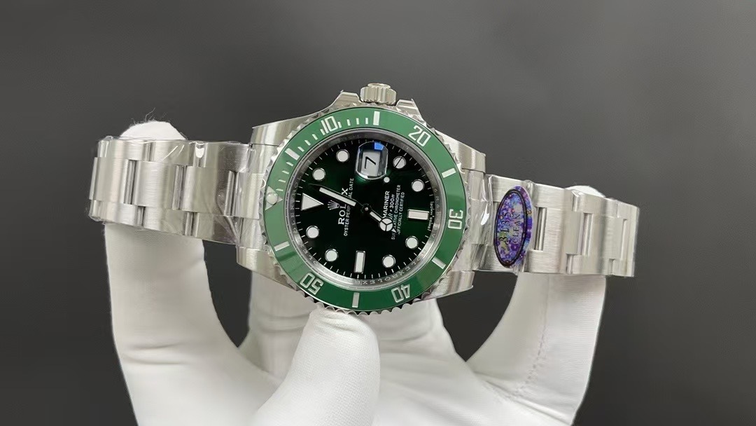Top-notch watch 00666 Rolex Submariner "Date" 40mm Stainless Steel Hulk Green Dial 116610LV