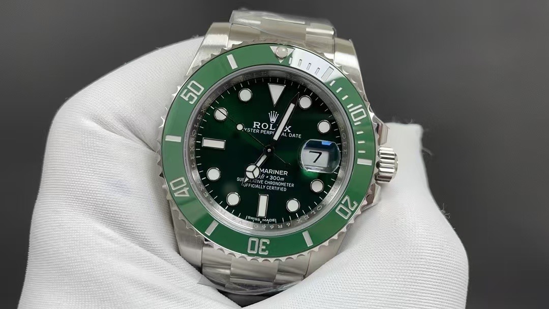 Rolex Submariner “Date” 40mm Stainless Steel Hulk Green Dial 116610LV Rolex Submariner “Date” 40mm Stainless Steel Hulk Green Dial 116610LV
