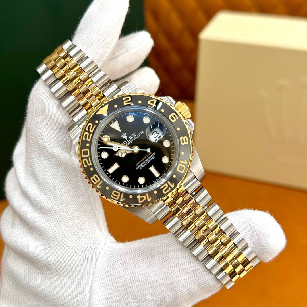 Rolex GMT-Master II 40mm, Black Dial, Jubilee Two-Tone 126713GRNR Mint