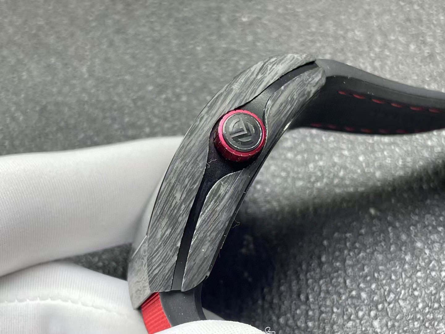 Top watch 000410 Vanguard Classic Carbon V45SCCBNRCARBRGE