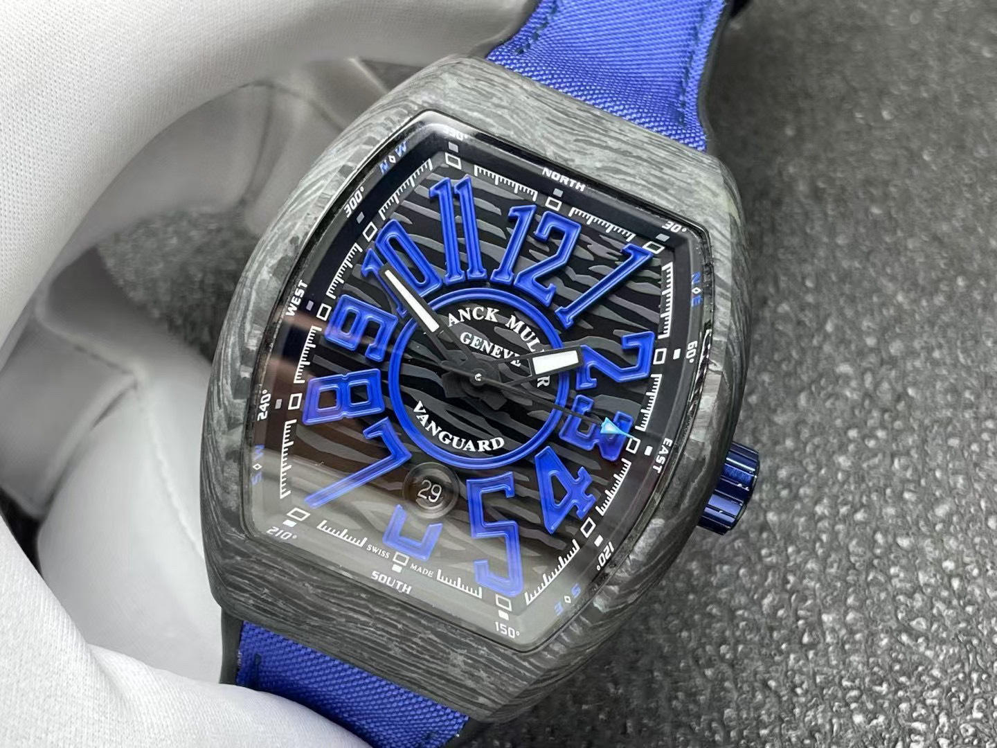 Top watch 00109 Vanguard Classic Carbon V45SCCBNRCARBRGE