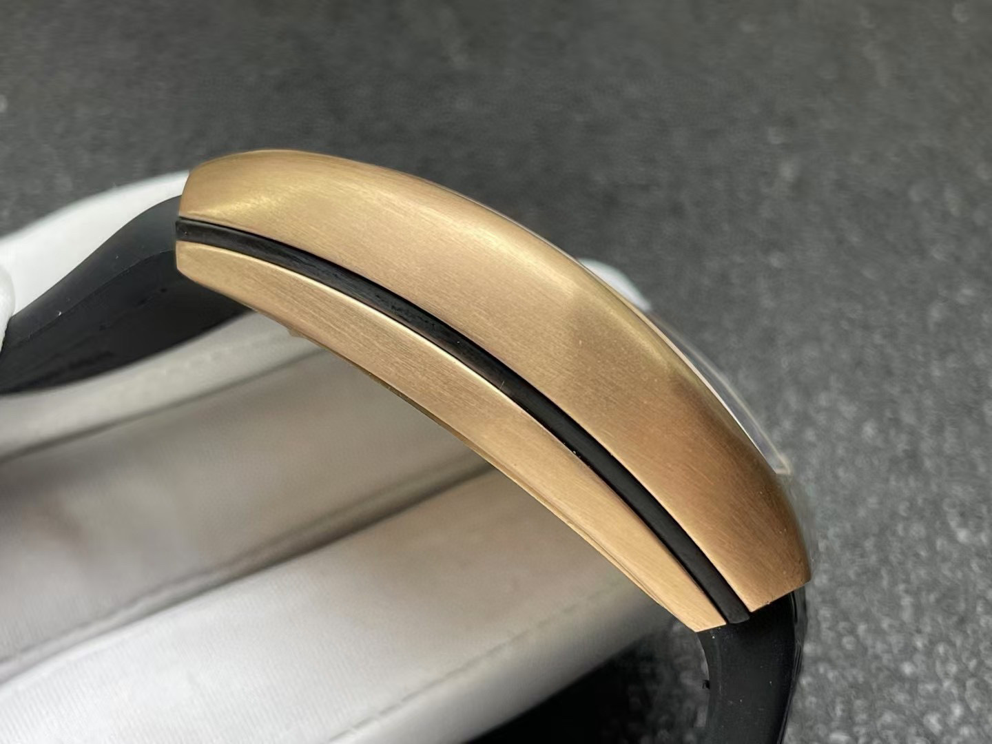 Franck Muller Vanguard Loes Van Delft V43 SC LVD Skull Limited Edition Watch plain gold border black strap