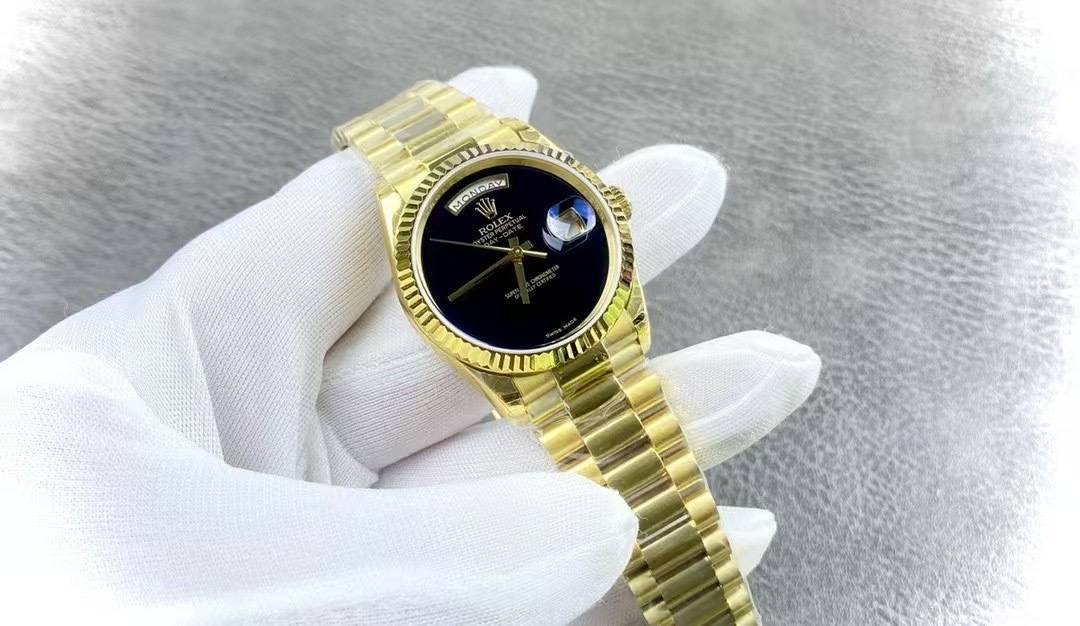 Rolex 18038 Day Date 36 Onyx Dial 1979 Vintage Factory Service Yellow Gold Black