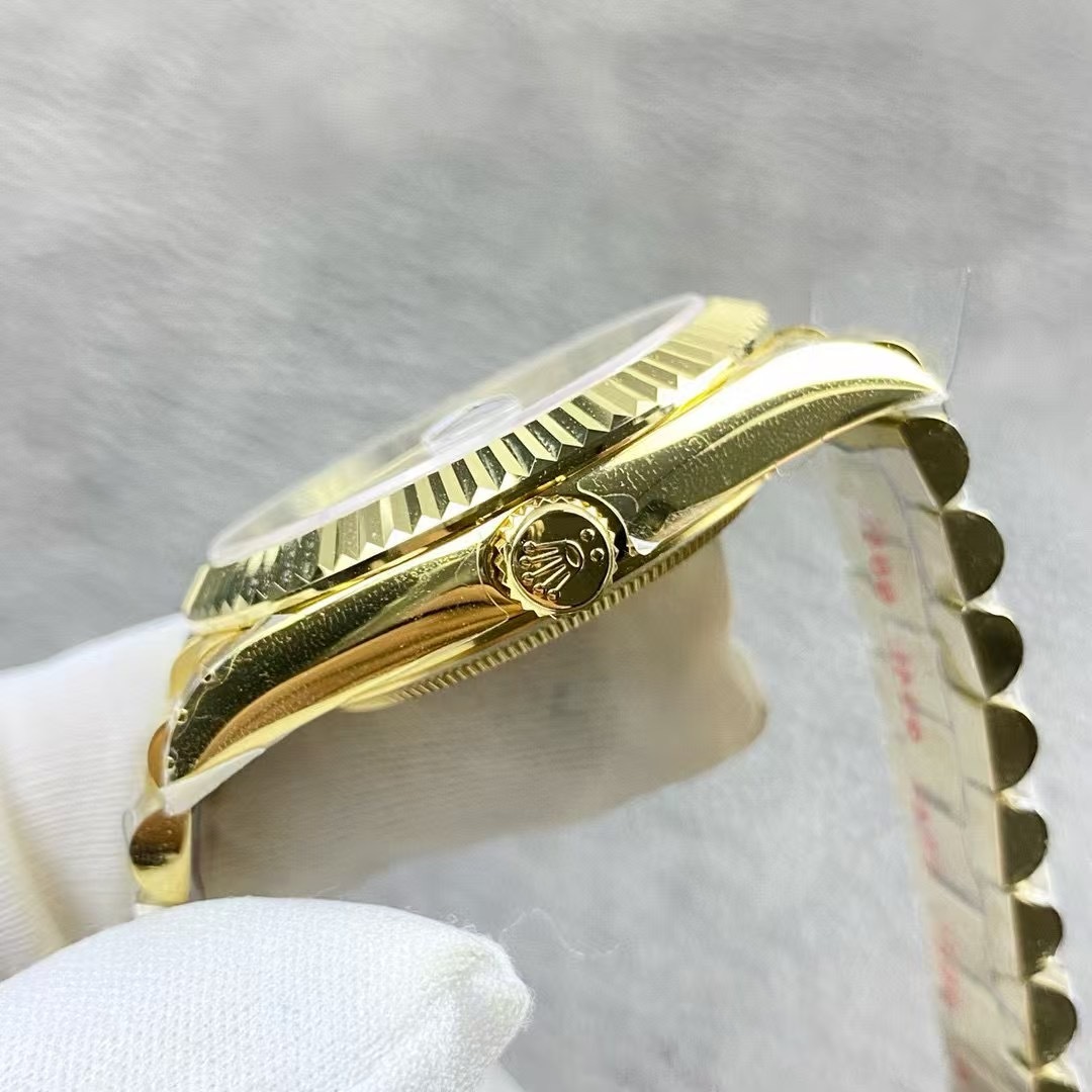 Top watch 00859 Rolex Day-Date 40 President 18k Yellow Gold Black Motif Dial Watch B/P 22823