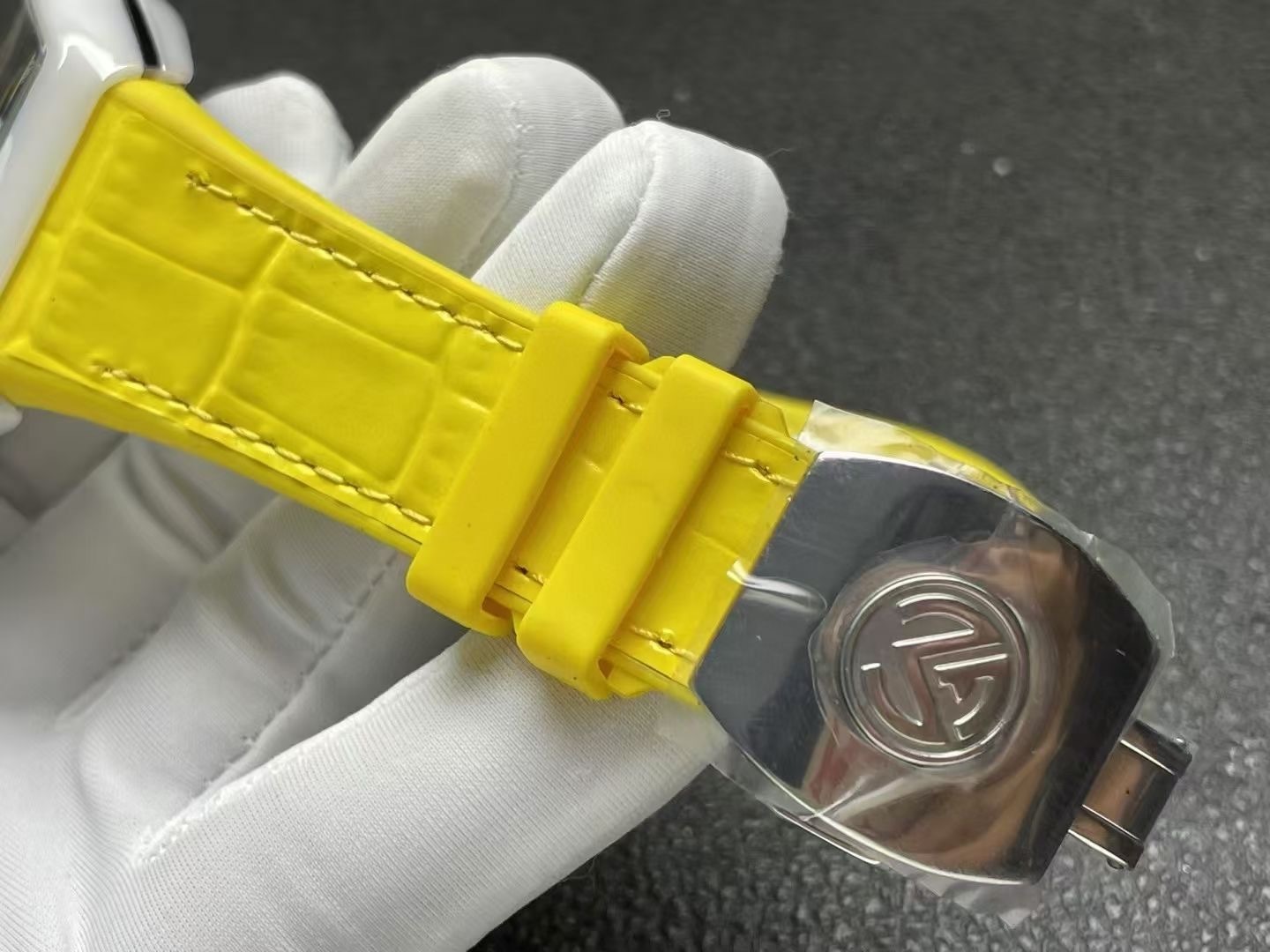 Franck Muller Vanguard V45 White Ceramic Case Yellow