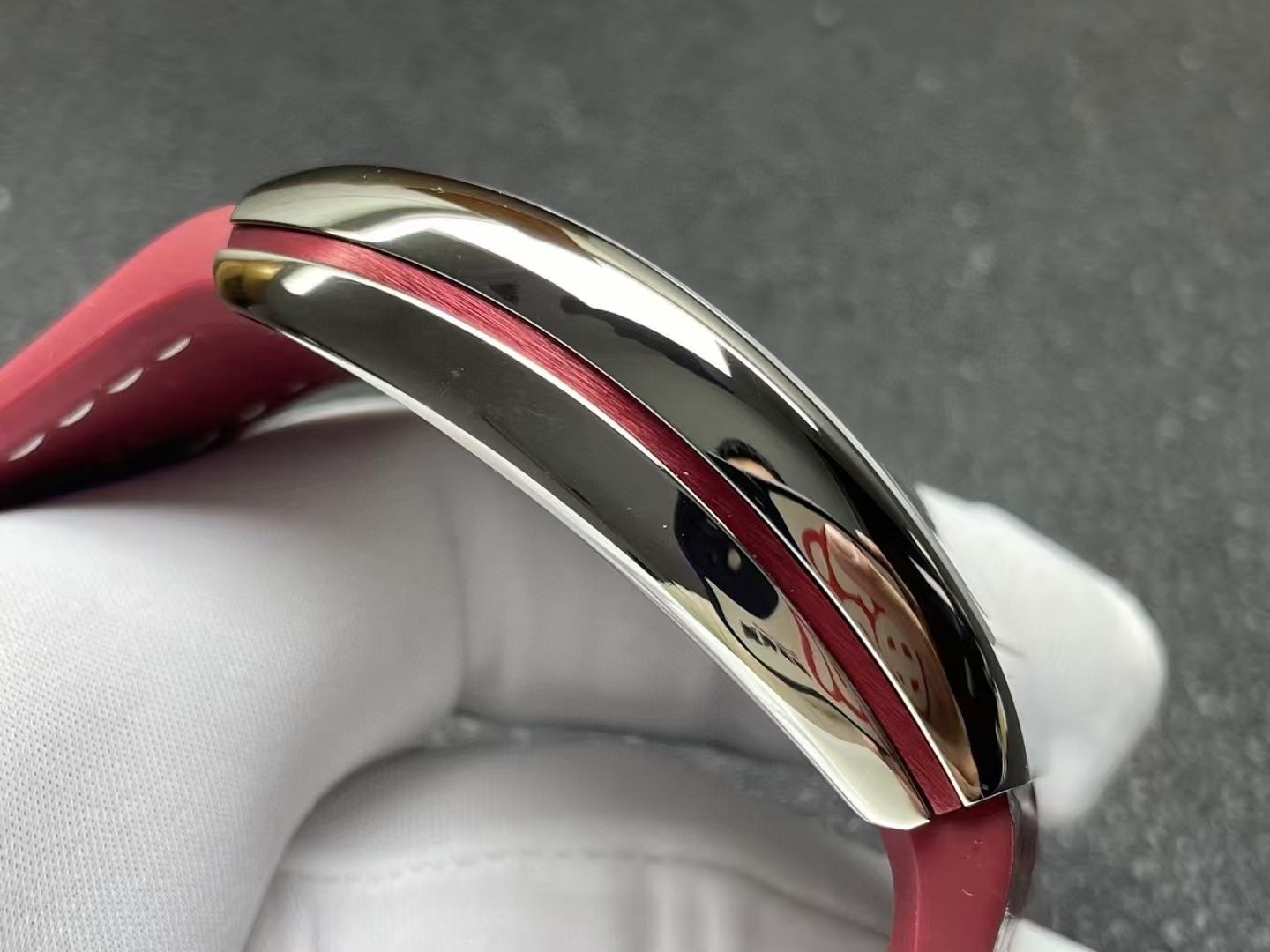 Franck Muller Vanguard Automatic Vanguard Yachting Burgundy