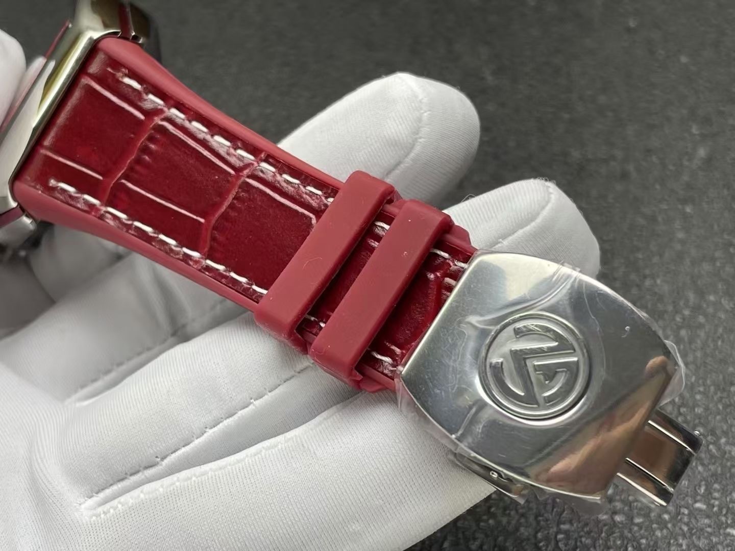 Franck Muller Vanguard Automatic Vanguard Yachting Burgundy