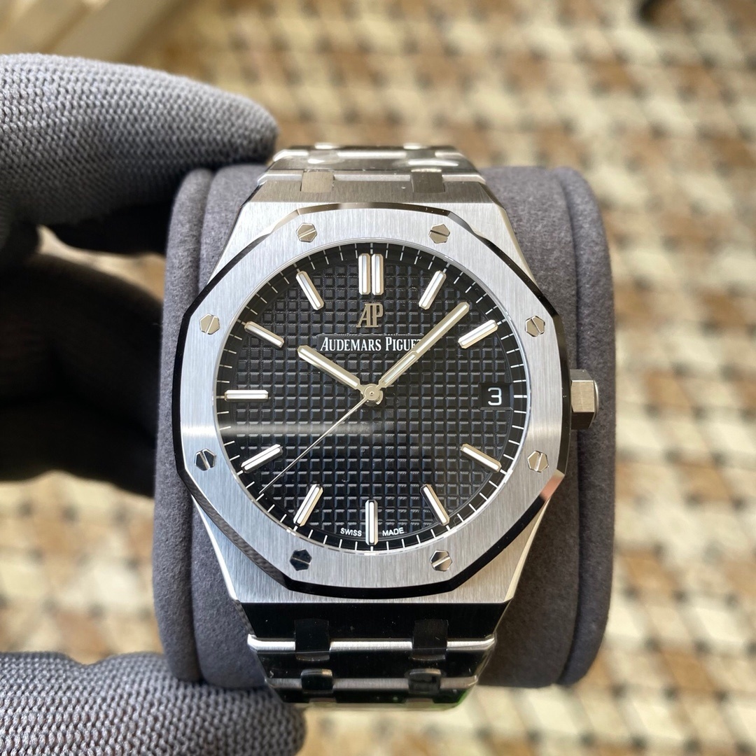 Audemars Piguet Royal Oak 15500 V2 – ZF Factory Stainless Steel Automatic Rep