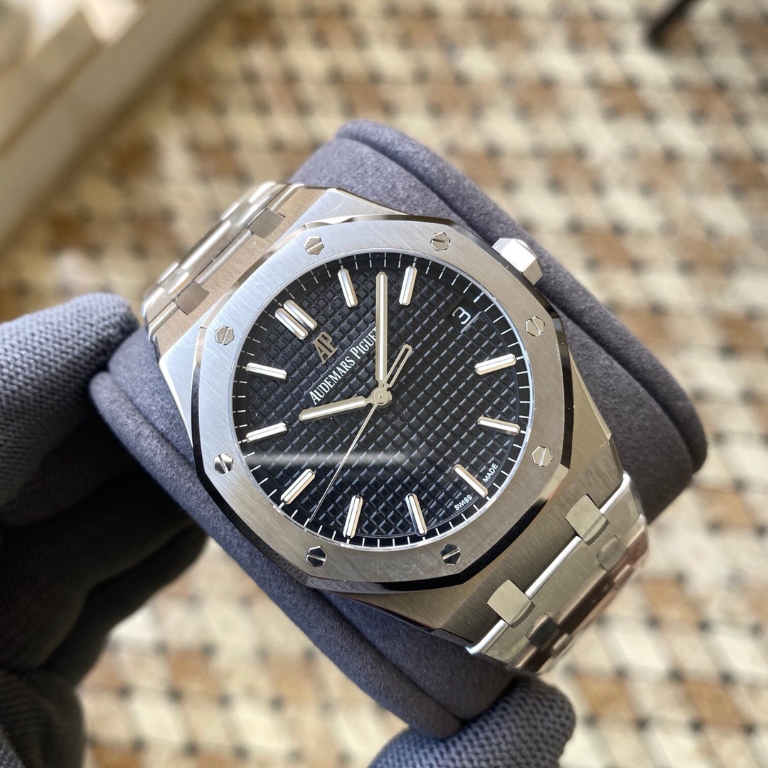 Watch00159 Audemars Piguet Royal Oak 15500 V2 – ZF Factory Stainless Steel Automatic Rep