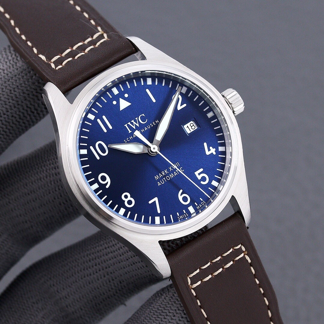 IWC Pilot’s Watch Mark XVIII 40mm IW327010 – Stainless Steel / Blue Dial