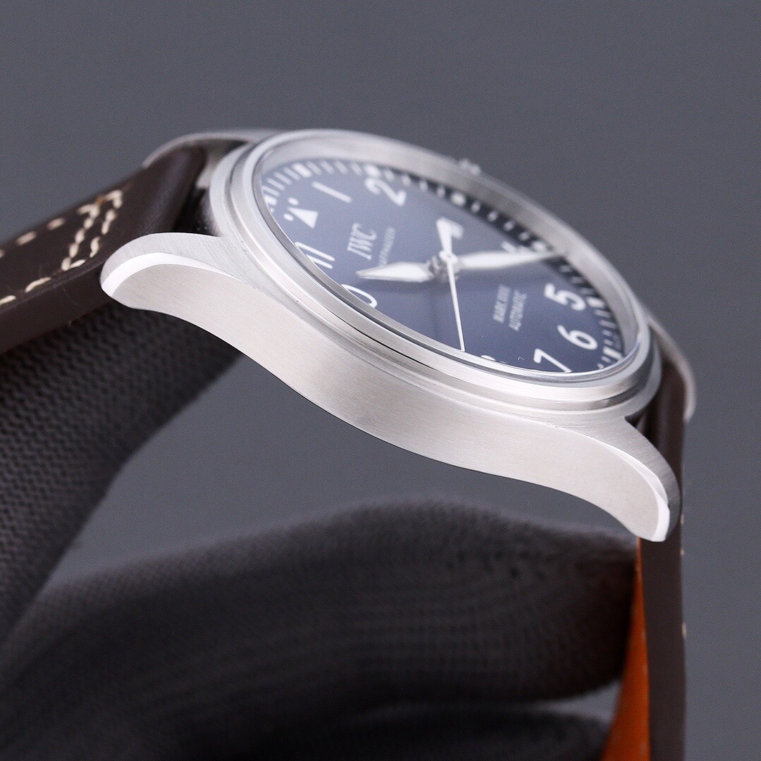 IWC Pilot’s Watch Mark XVIII 40mm IW327010 – Stainless Steel / Blue Dial