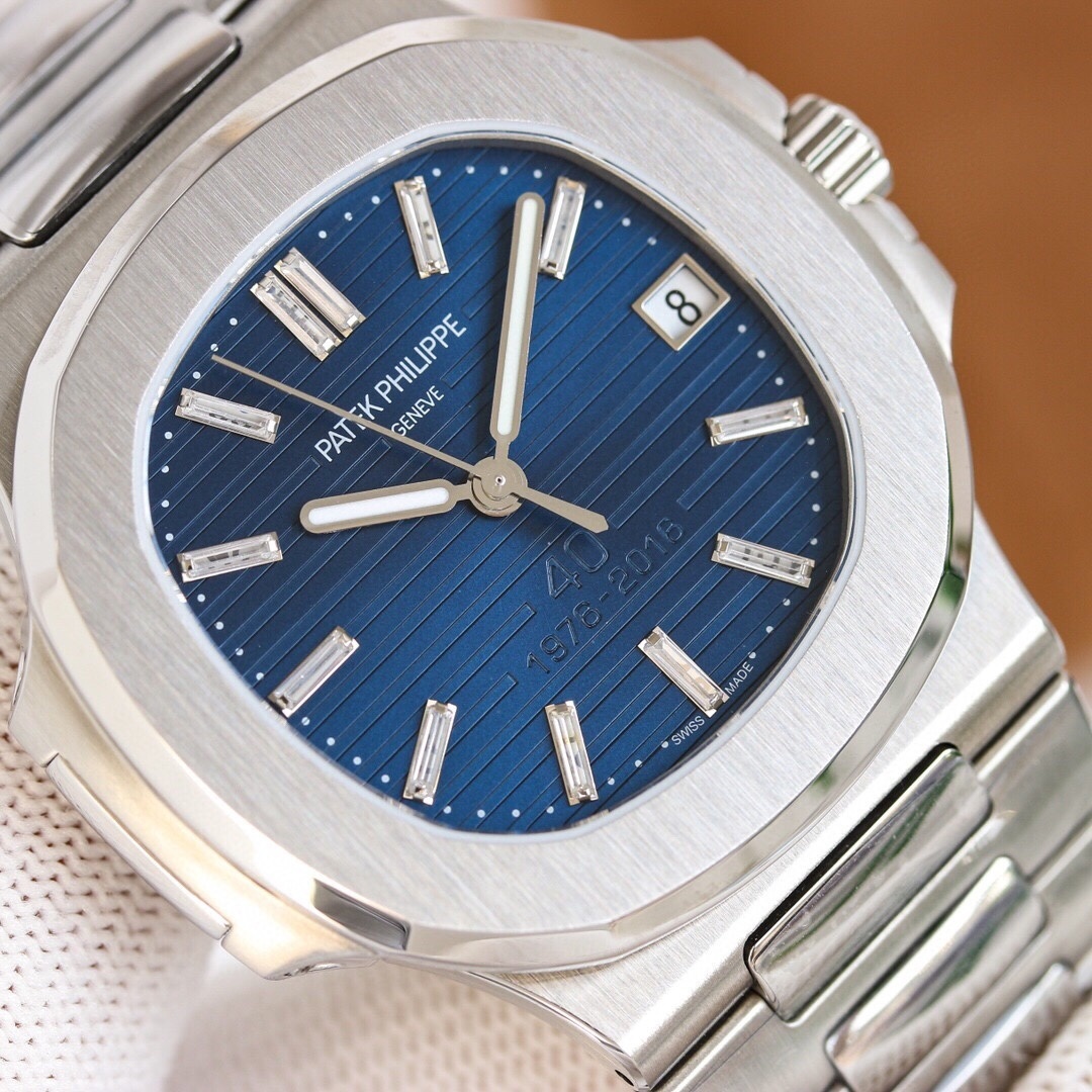 Patek Philippe Nautilus 5811/1G in Weißgold