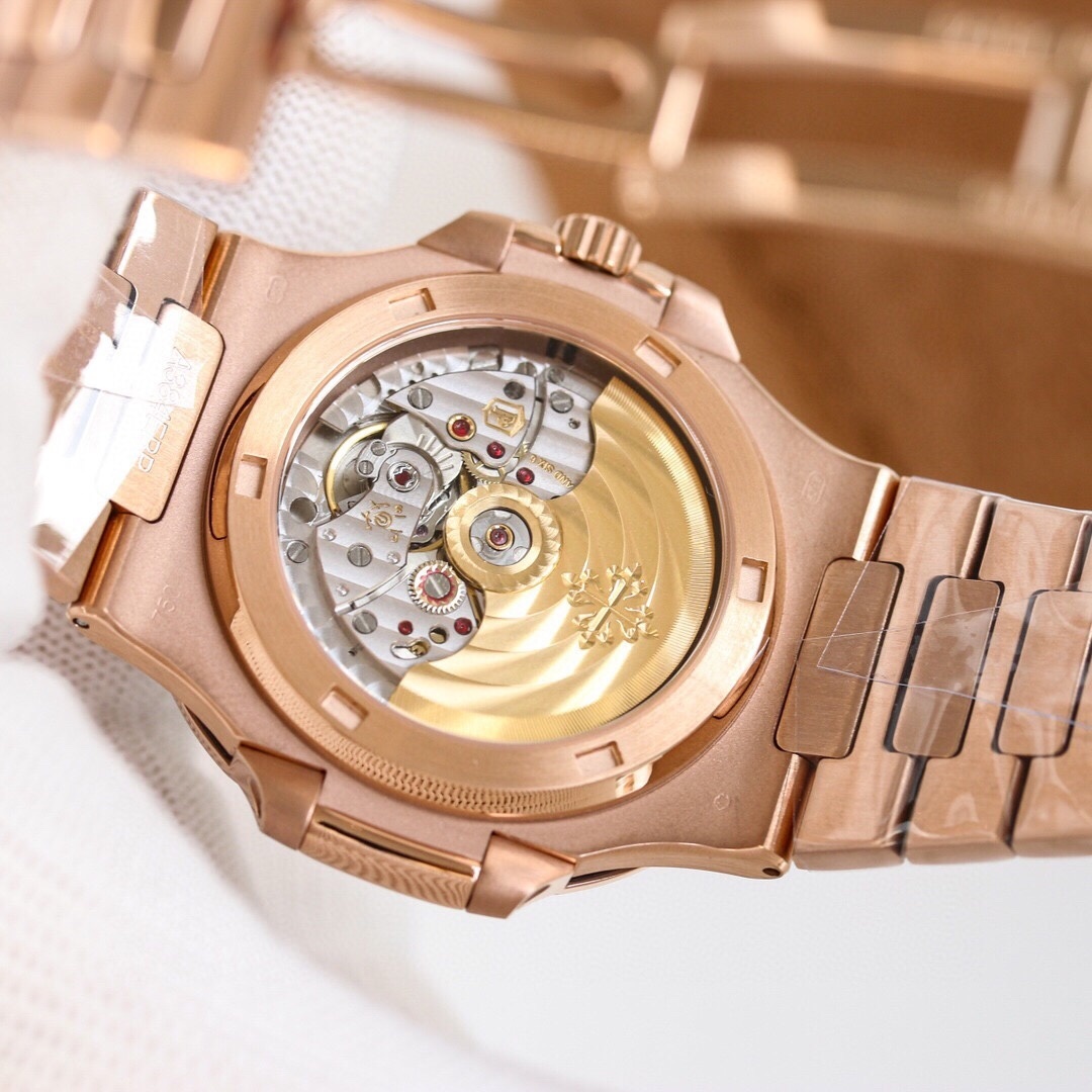 Patek Philippe Nautilus 5711/1R Rose Gold 40mm