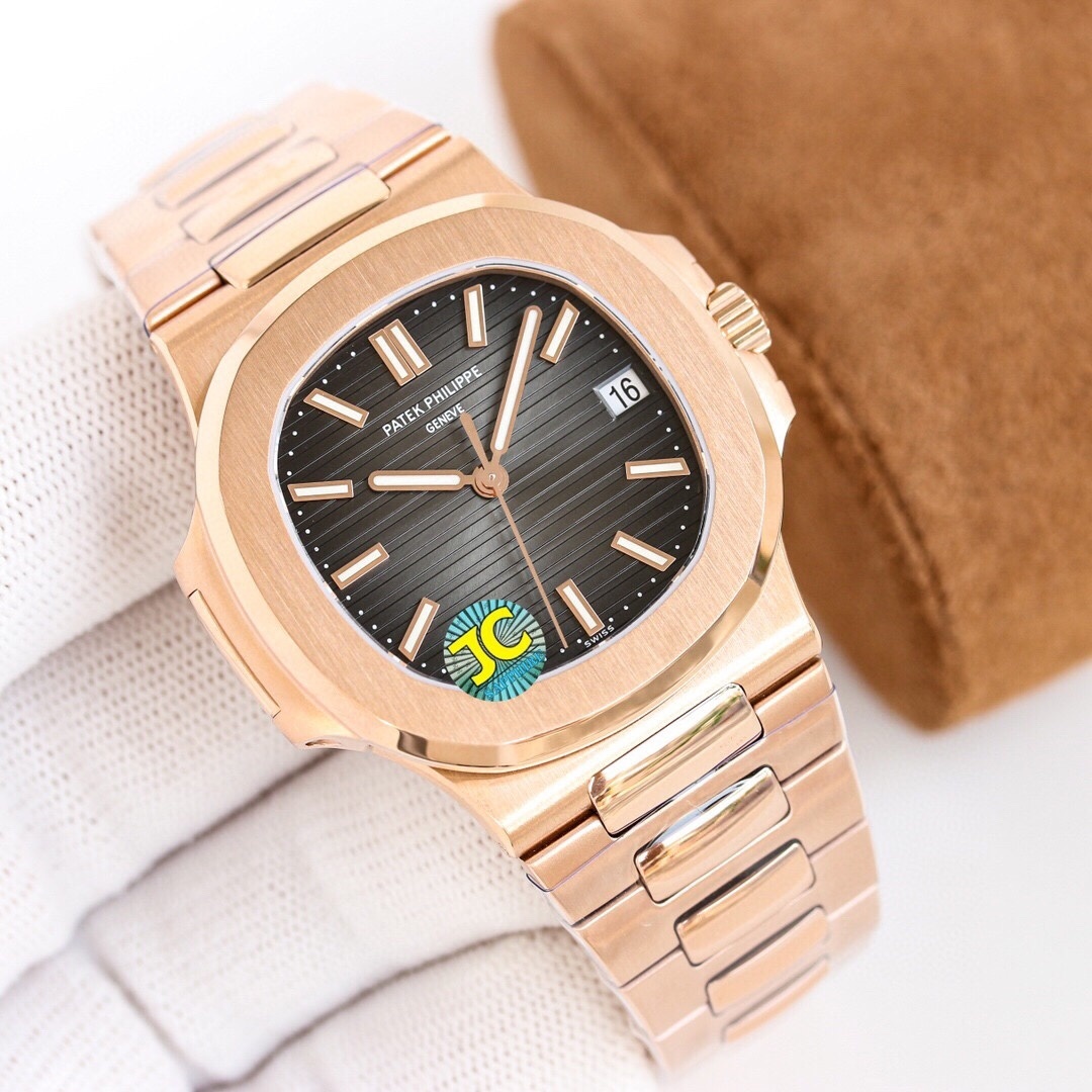 Patek Philippe Nautilus 5711/1R Rose Gold 40mm