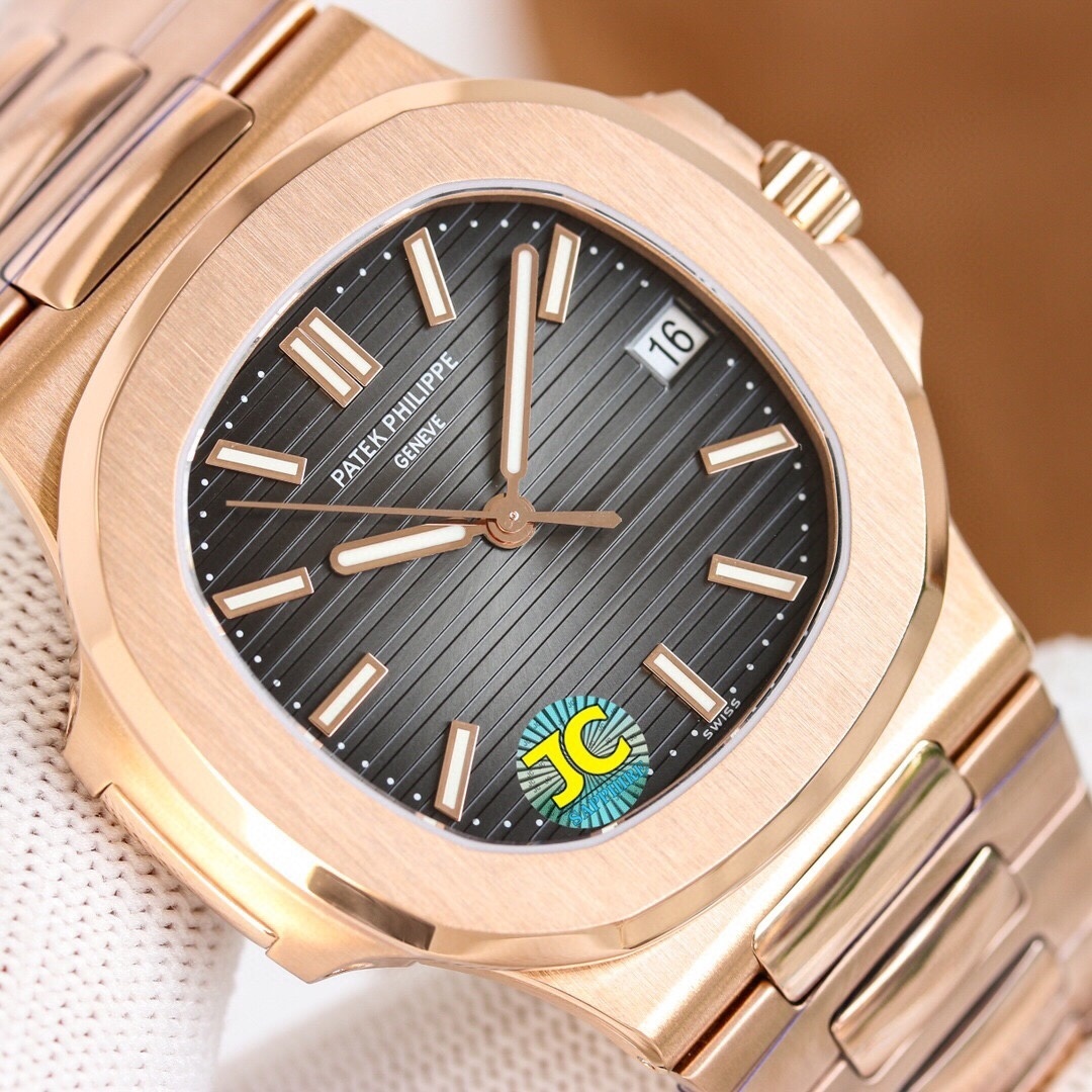 Patek Philippe Nautilus 5711/1R Rose Gold 40mm