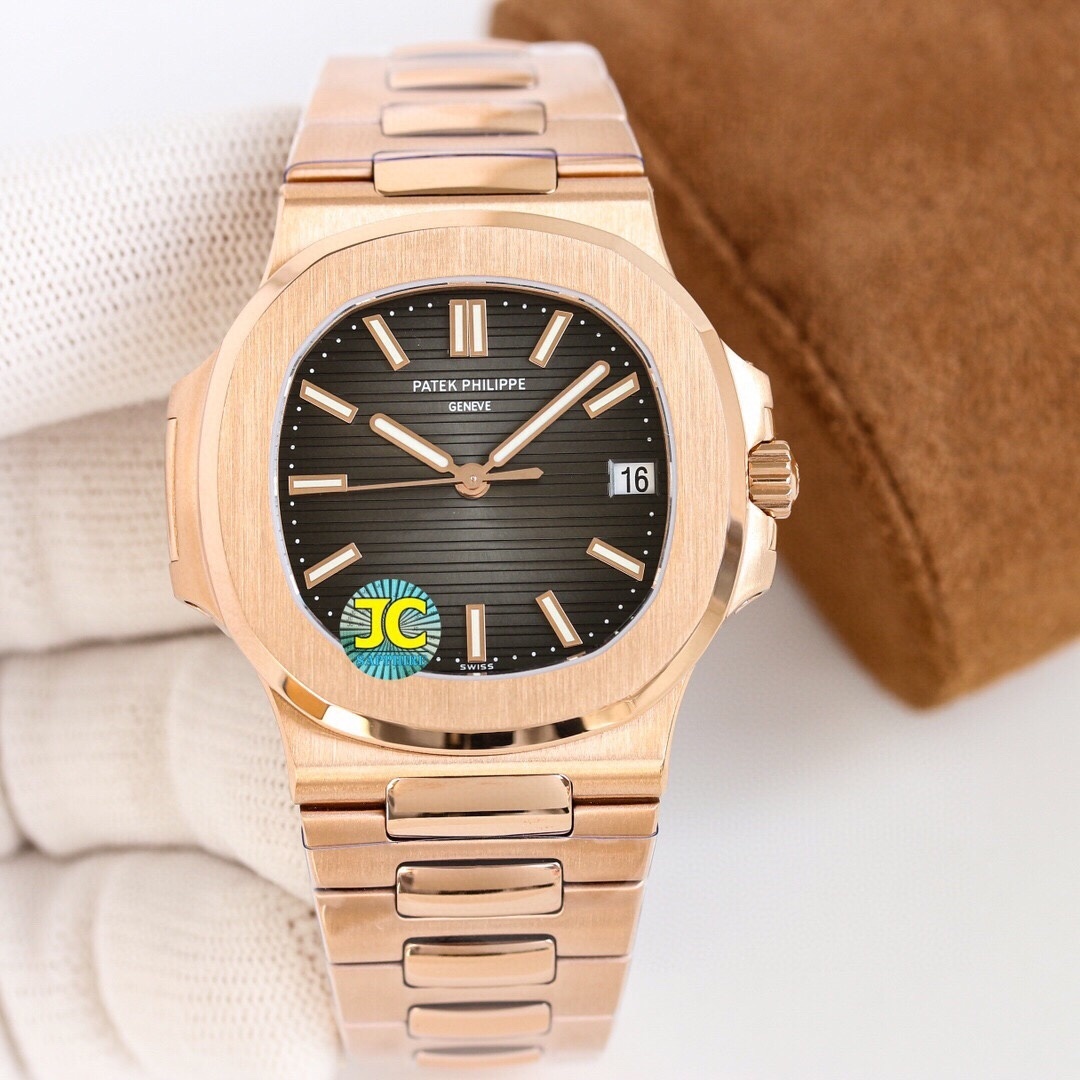 Patek Philippe Nautilus 5711/1R Rose Gold 40mm