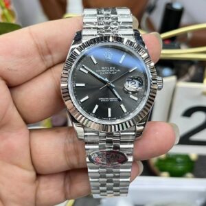 Watch03629