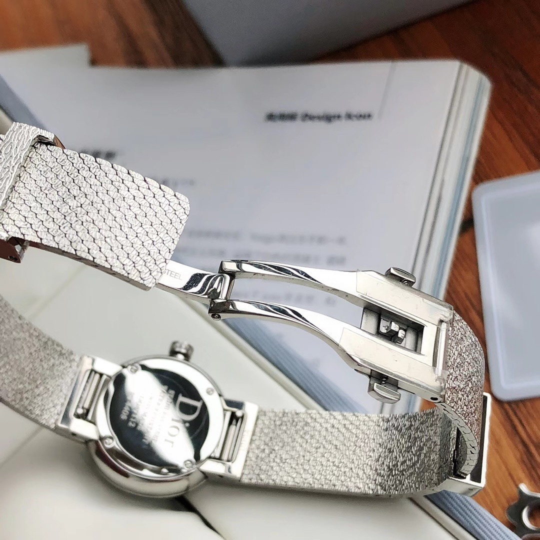 Dior La D De Dior CD047111M002 Diamonds Stainless Steel 25MM Ladies' Quartz